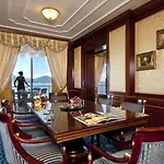 Grand Dino Szálloda 4*